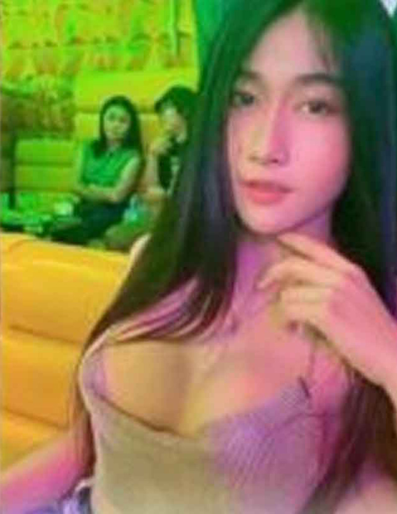 คลิปหลุดไลฟ์สด สาวจีนงานดีจากแดนมังกรลองของเล่นเสียวกับแฟนหนุ่ม