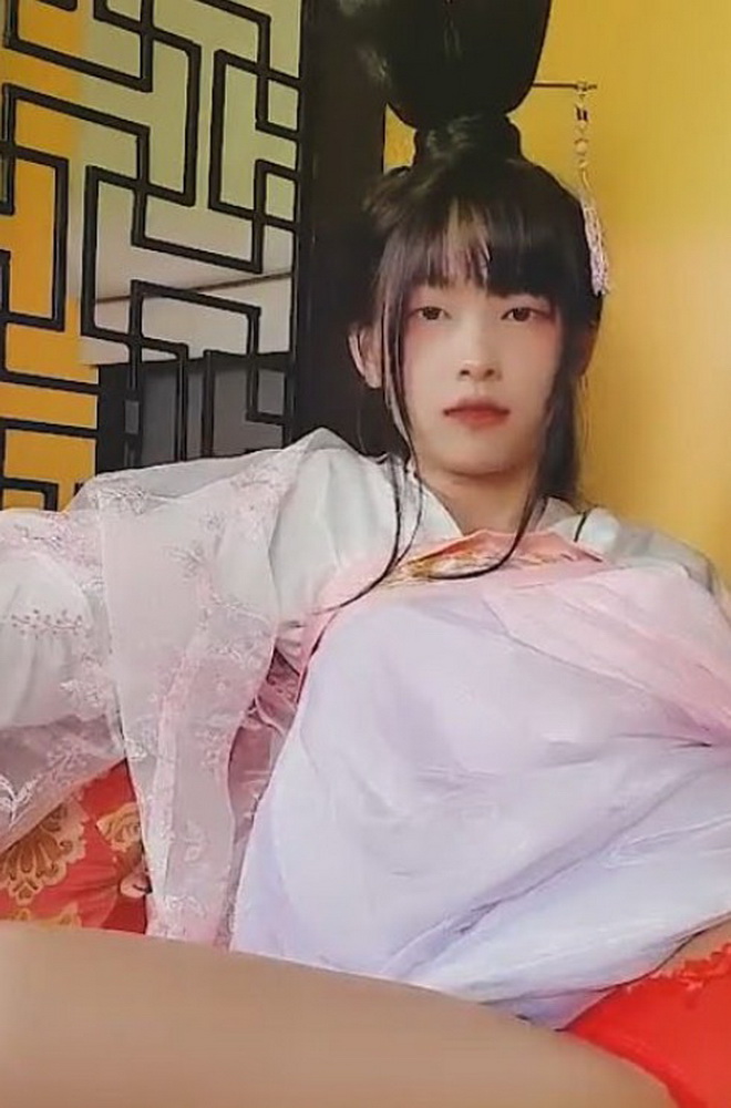 Onlyfans kimmyyoy สาวจีนน่าเย็ดขาวเนียน