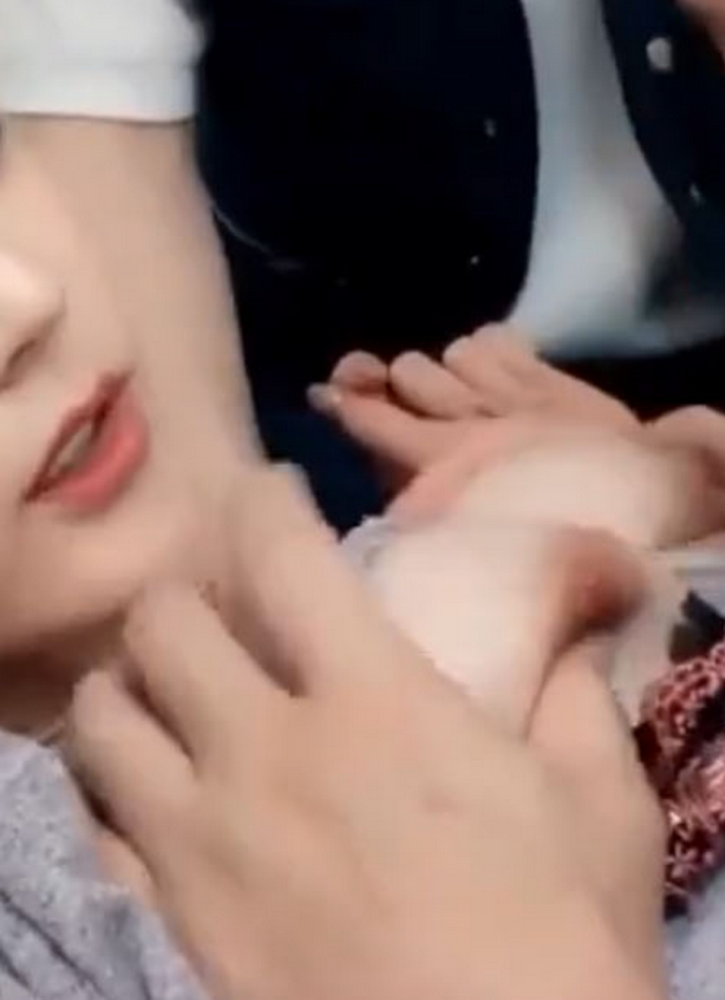 คลิปหลุด หน้าตาอ้อนควย โดนจับซอยหีถี่ๆ จับเย็ดกระเด้าหี