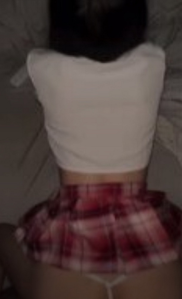 คลิปหลุดถลกกระโปรงเยดท่าหมา